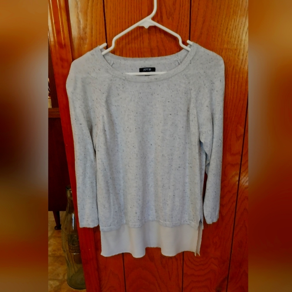Comfy long sleeved top size M